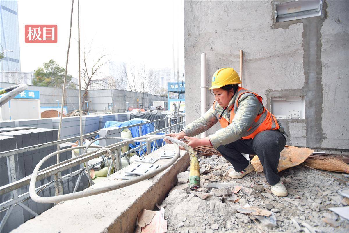 男人能干的事她都能干工地杂工祝赛玲健康就是人民币