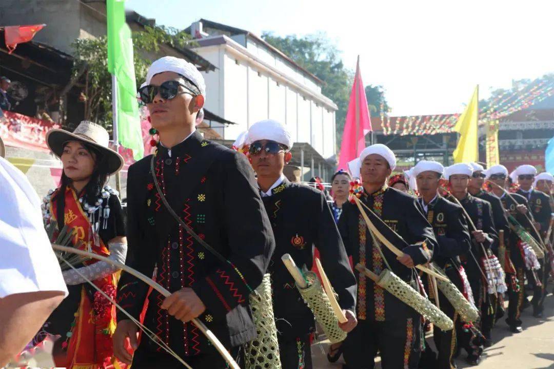 芒市中山乡再次响起了哦然声
