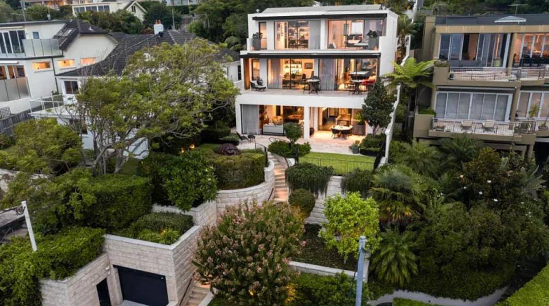 高端市场太强了墨尔本富人区豪宅8000万挂牌澳海景豪宅3000万成交买家