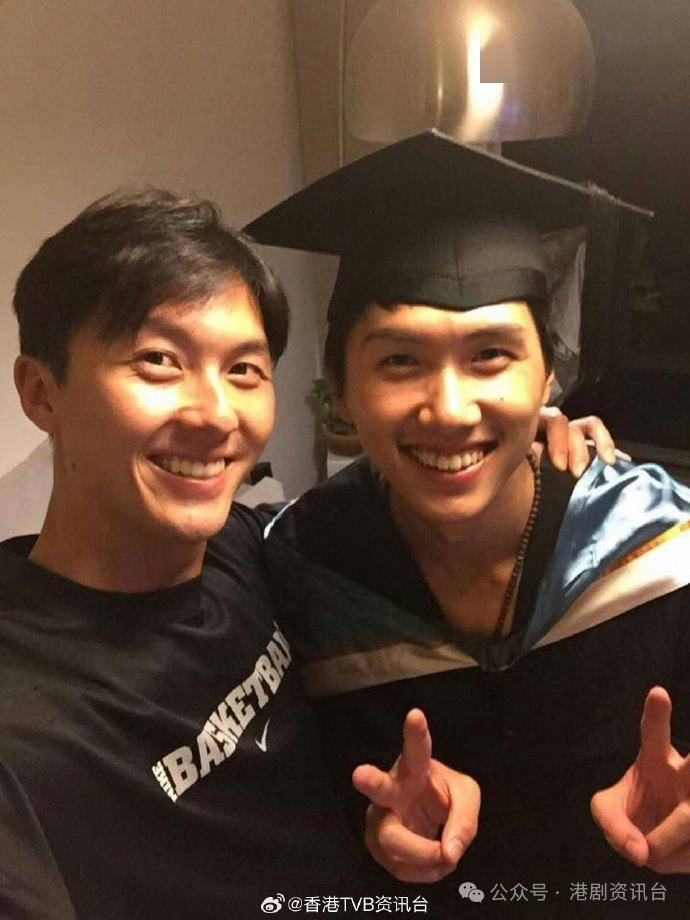 内地市场,人气不减,但他细7年的细佬王玮彤(tony)入行多年发展平平