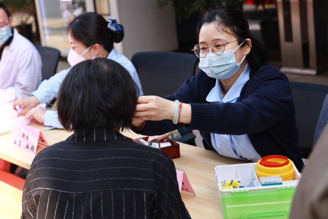 巾帼有力量芬芳半边天女神节致敬不平凡