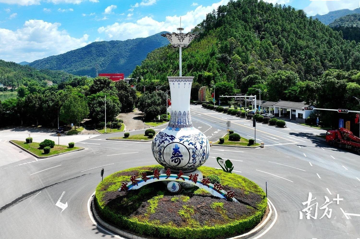 大埔县在爬坡越坎中大步向前十问十策⑦百千万看苏区