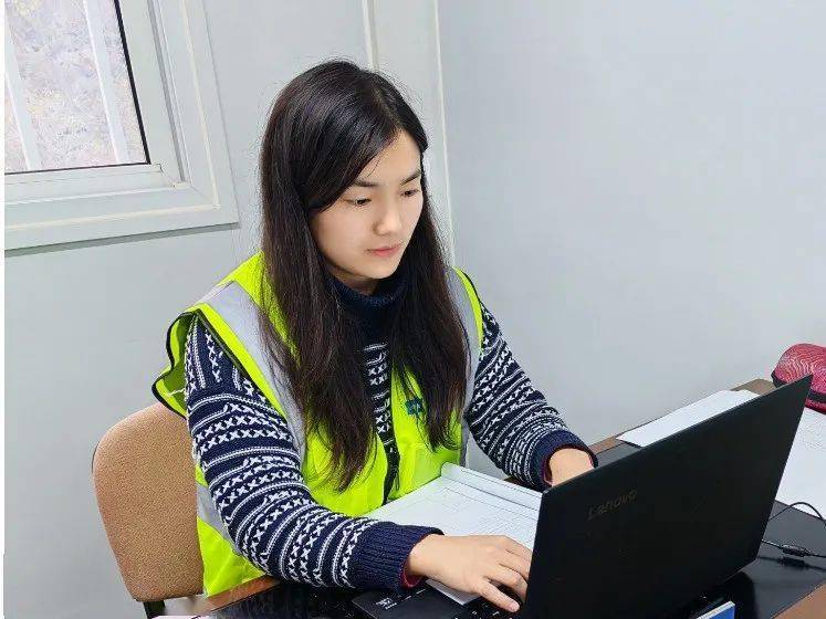 巾帼风采致敬中建二局办公室系统那些了不起的她