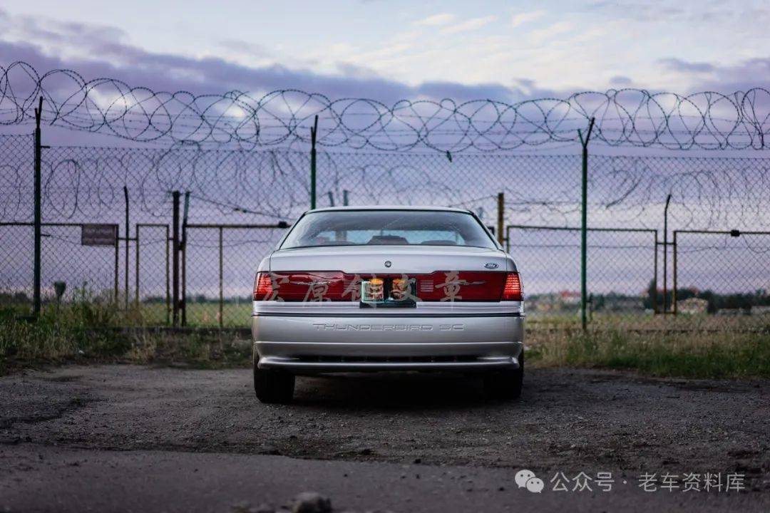 上世纪90年代初开始,世界大型双门豪华轿车的市场情况变了,personal