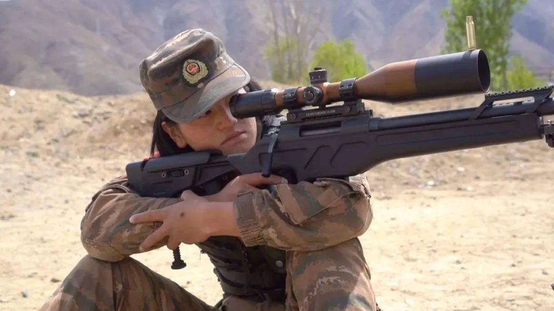 曾立一等功的藏族特战女枪王有了新身份