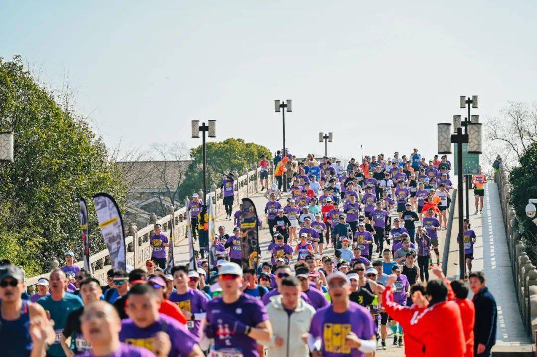 焦安静夺冠2024苏州环金鸡湖半程马拉松圆满落幕_金马_赛事_中国田径