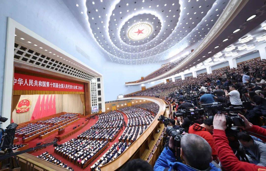 全国两会|镜头里的30个瞬间_会议_人民大会堂_记者会