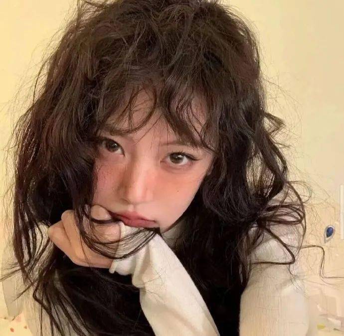 头像很难不心动的女生头像676767