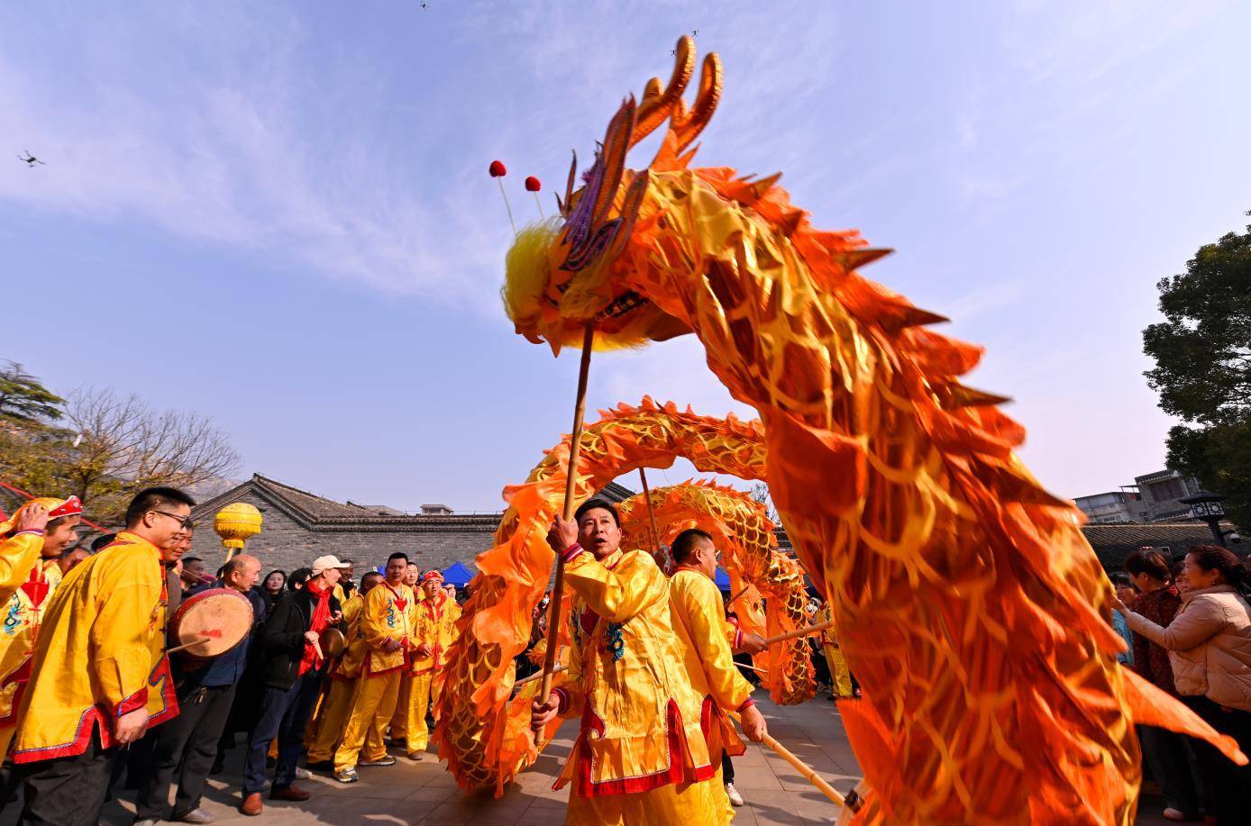 图说信阳新县舞龙欢庆二月二