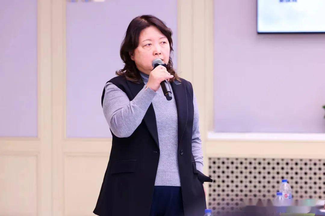 经过一天的精彩角逐,王若曦大夫凭借"肢端肥大症合并严重心衰患者的