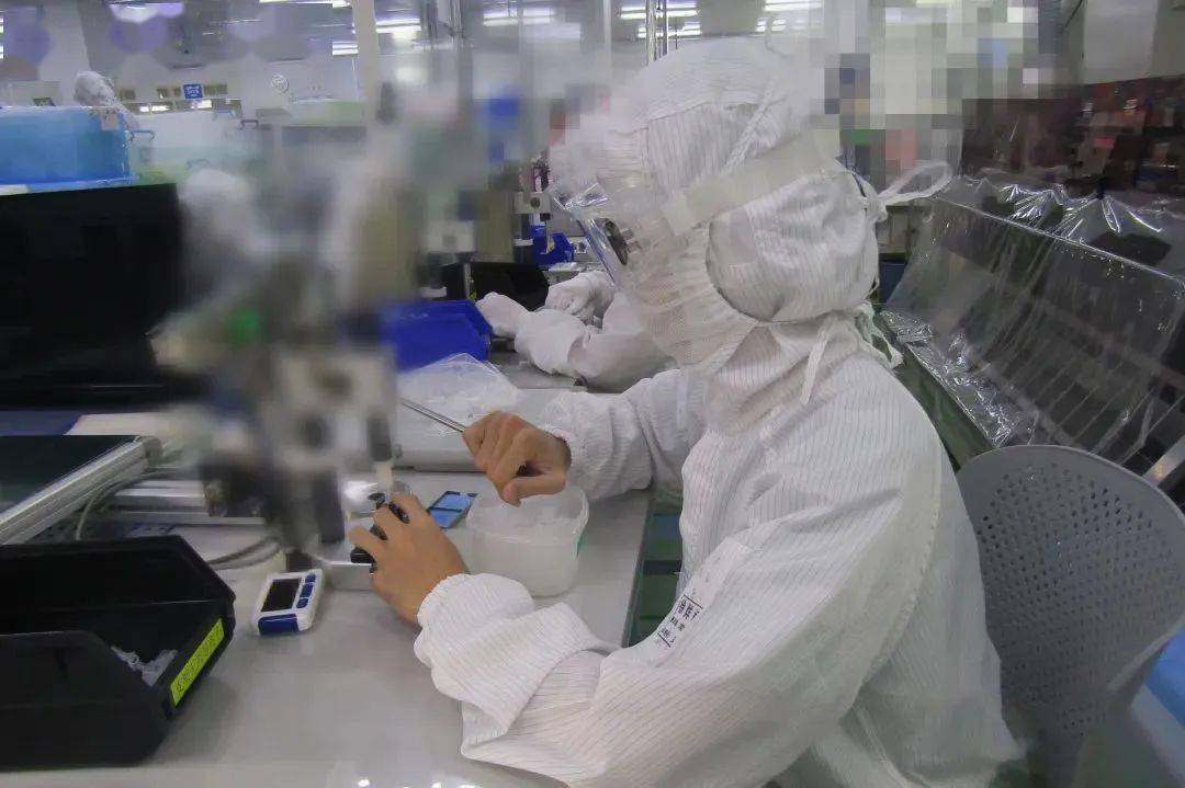 泰尔茂高度重视承担社会责任,目前已安置残障职工11人.