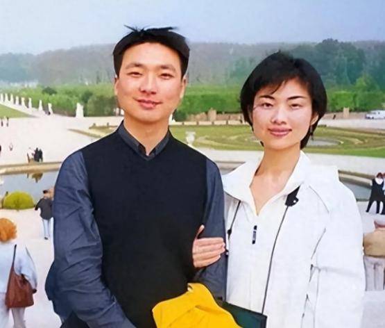 低调了20多年, 比嫁入豪门还幸福_康辉_刘雅洁_工作