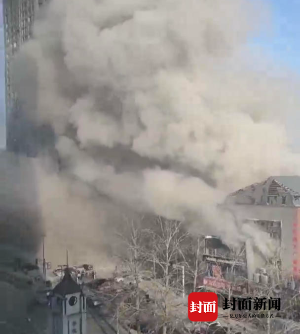 河北三河市燕郊镇一建筑爆炸严重受损疑似发生部分垮塌