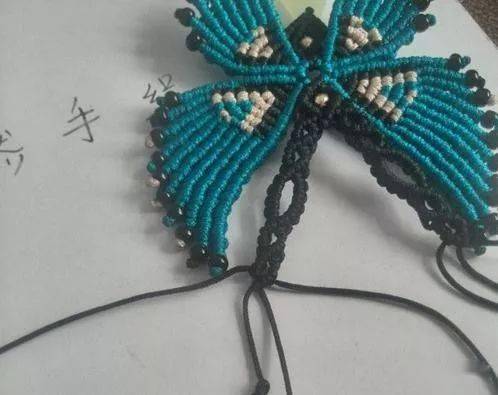 「教你编绳」用72号玉线做一只漂亮的蝴蝶做线头,实用又美观