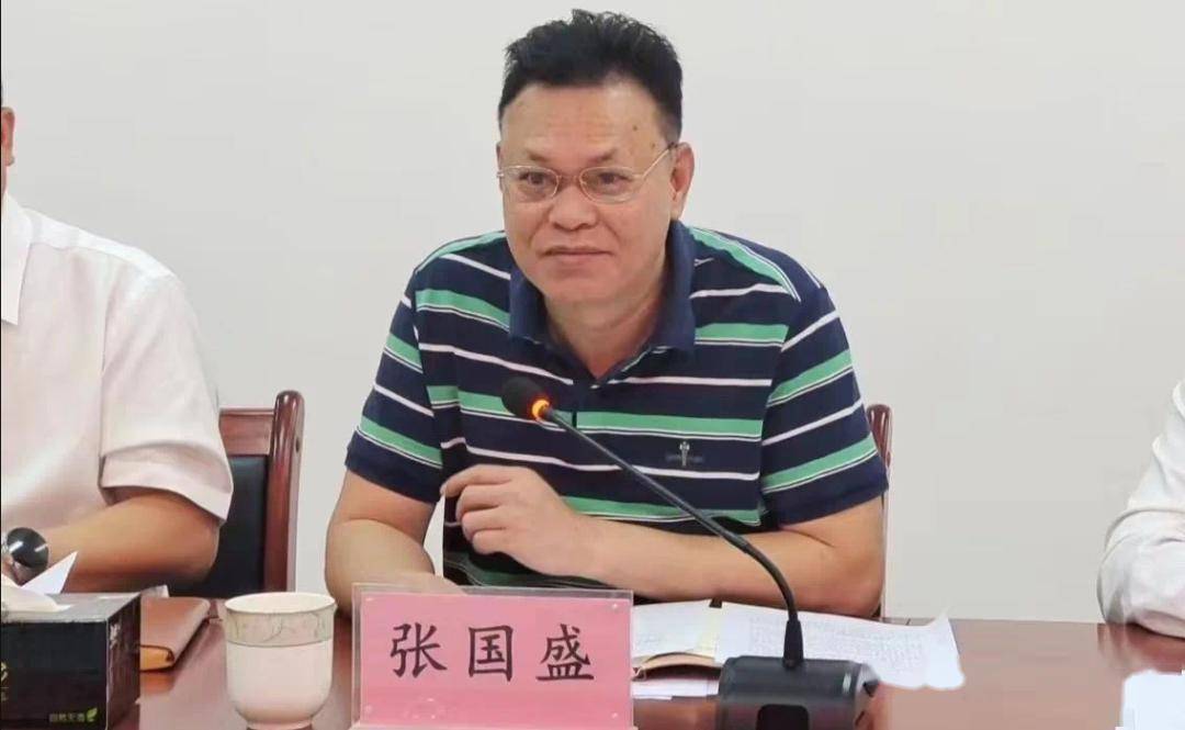 03 在中和镇五里村人大代表联络站2月28日,市人大常委会副主任王大辉