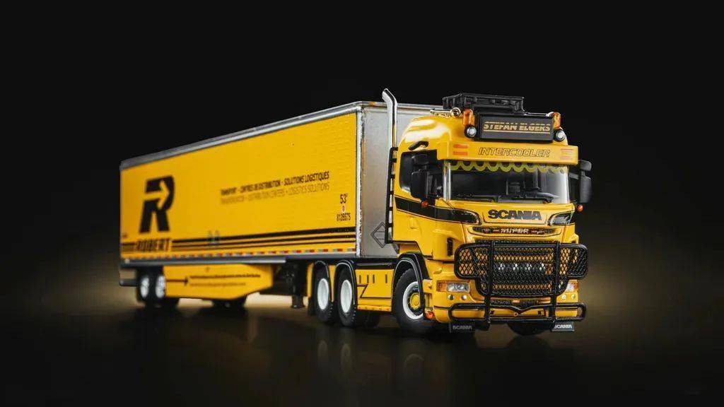 显眼包配色的欧洲公路之王,斯堪尼亚r500 6x4拖头试玩_搜狐汽车_搜狐