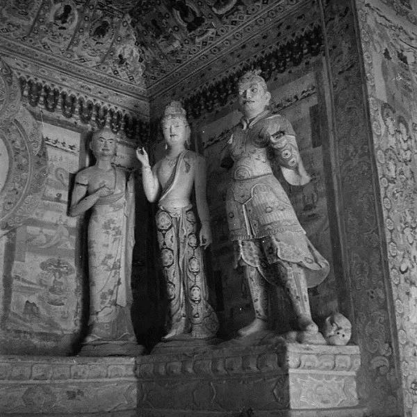 看了70年前的莫高窟老照片我再也忍不住了