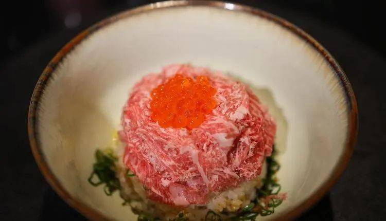 揭秘暗黑工业风与高级烤肉的完美融合尽享极致肉质美味