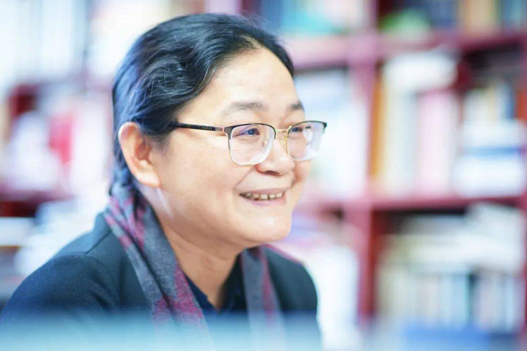 藏书5万余册她是北大教授贺桂梅