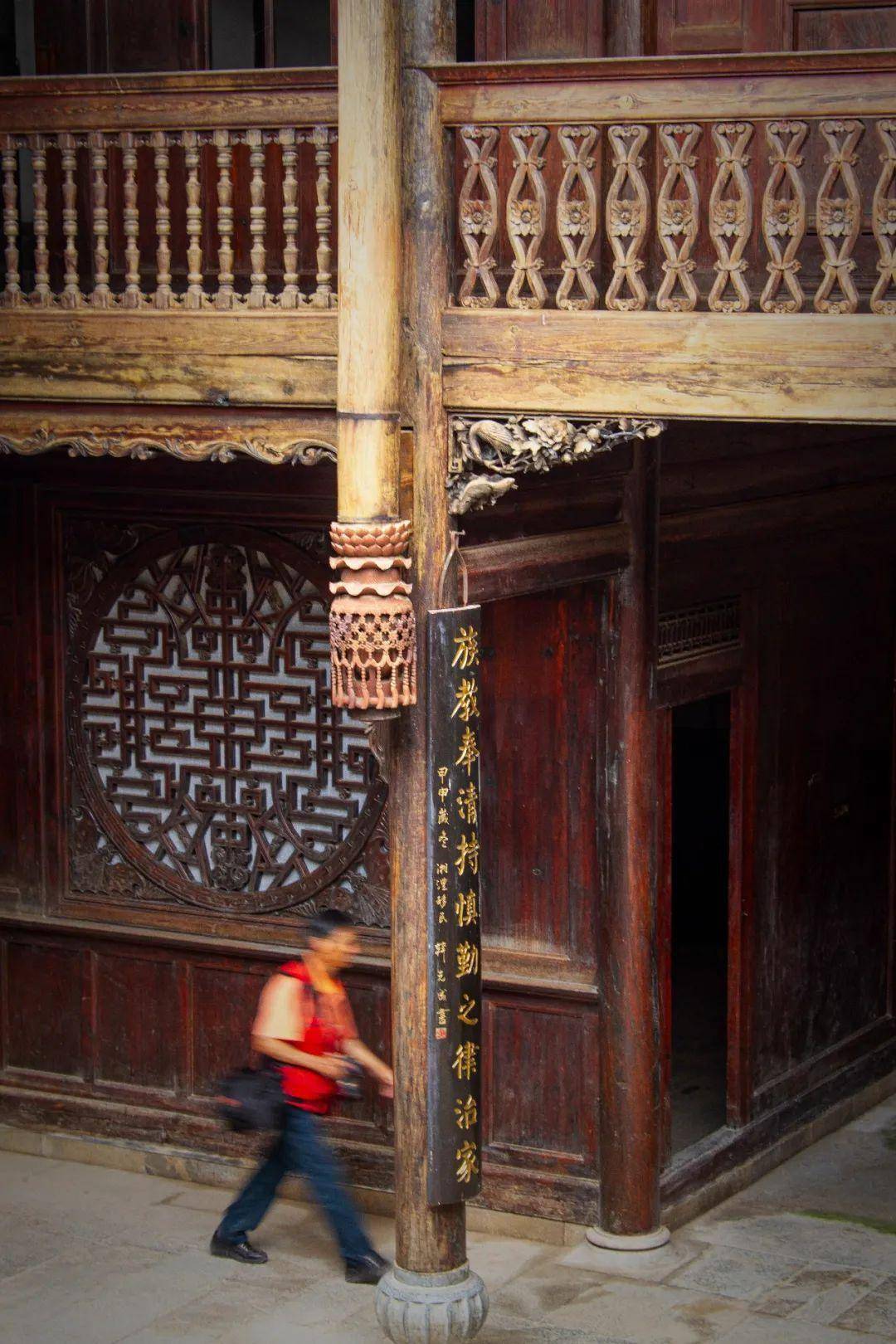 摄影/闻家麟陈氏宗祠的主人陈鹤亭,是云南著名的实业家.