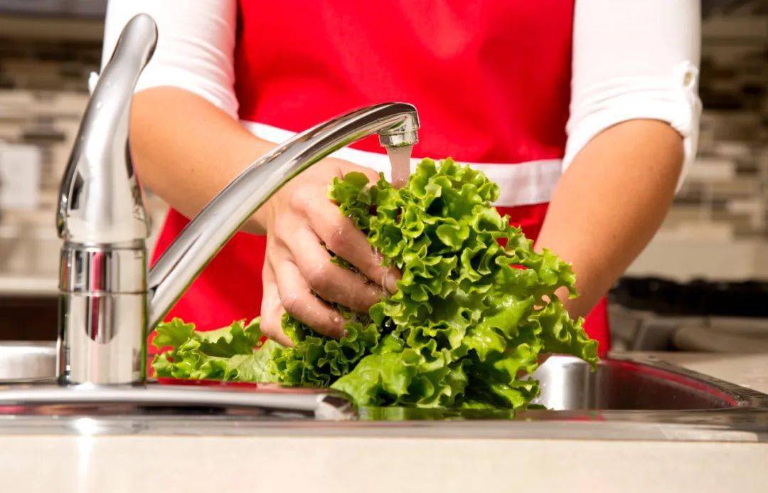 洗菜千万别这样洗,当心越洗越脏,还丢了营养!很多人都没做对_清洗_蔬