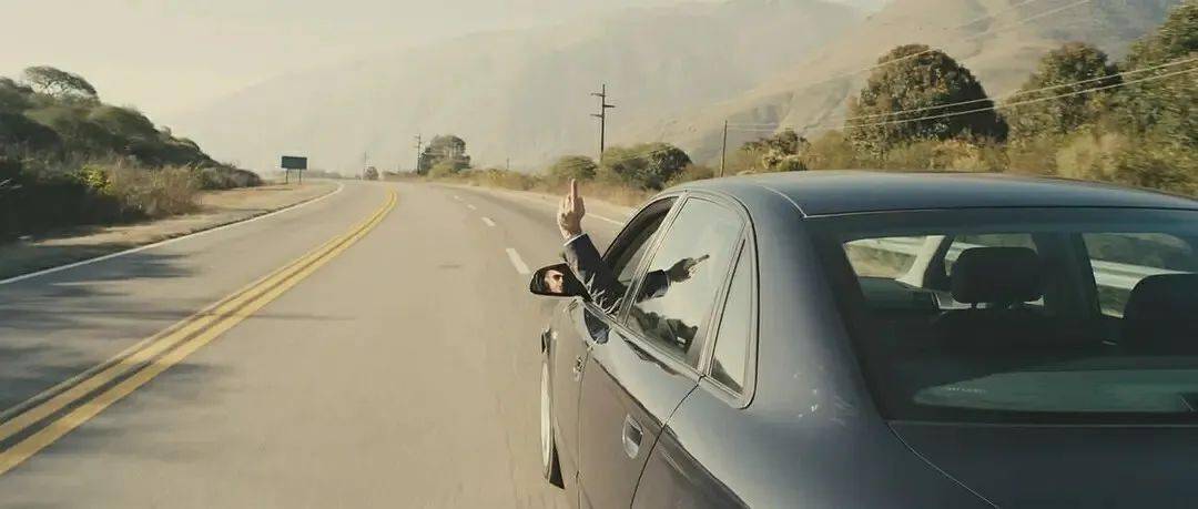 一点小事就情绪崩溃你不是不成熟而是还有未愈合的创伤