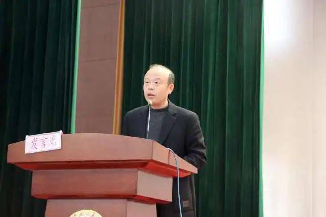 九江一中八里湖校区召开2024届初三百日冲刺誓师大会