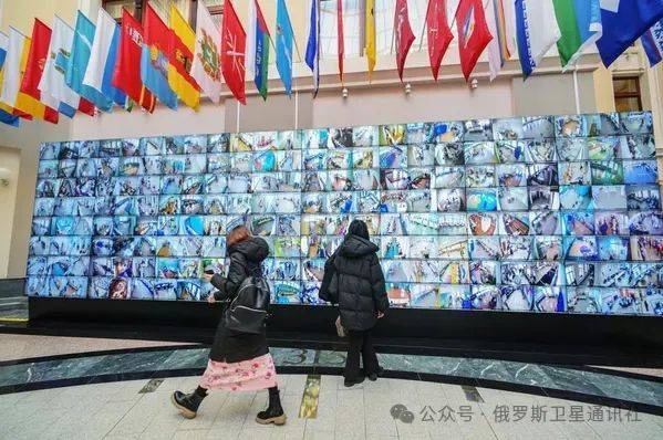 俄2024年总统大选投票首日_投票站_选民_俄罗斯