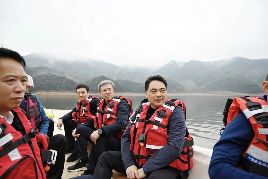 魏晓奎深入乐安宜黄调研