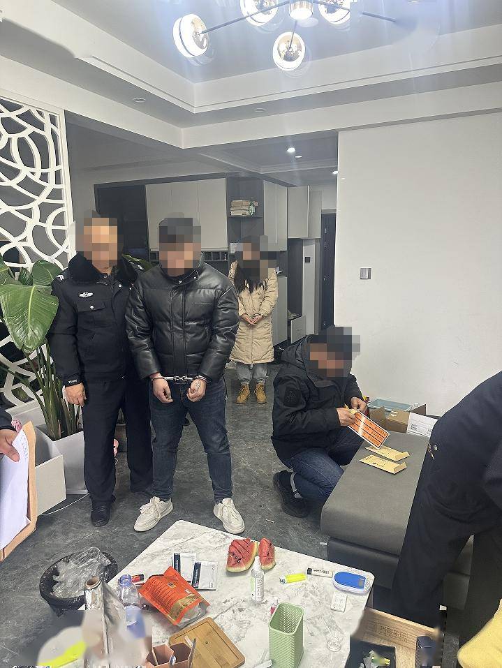 零容忍文山警方抓获多名涉毒人员