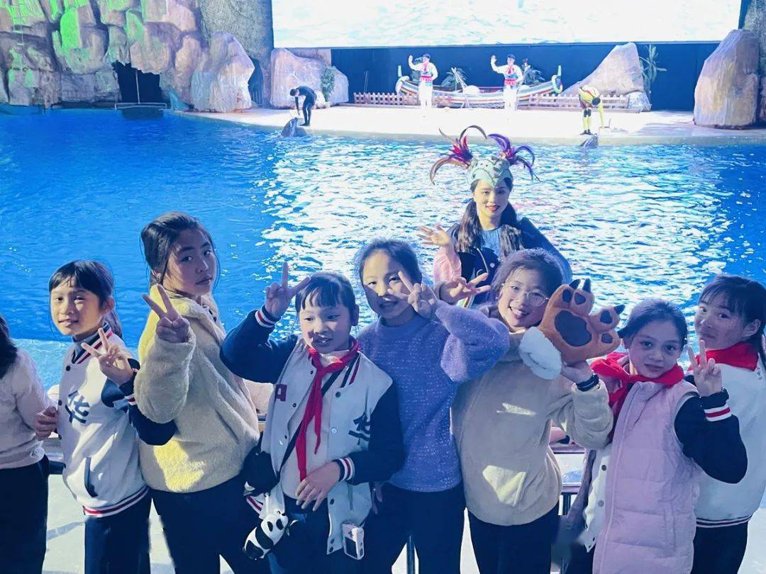 百年中华德育春日好时光一起趣研学丨渝中区中华路小学竹园校区45年级