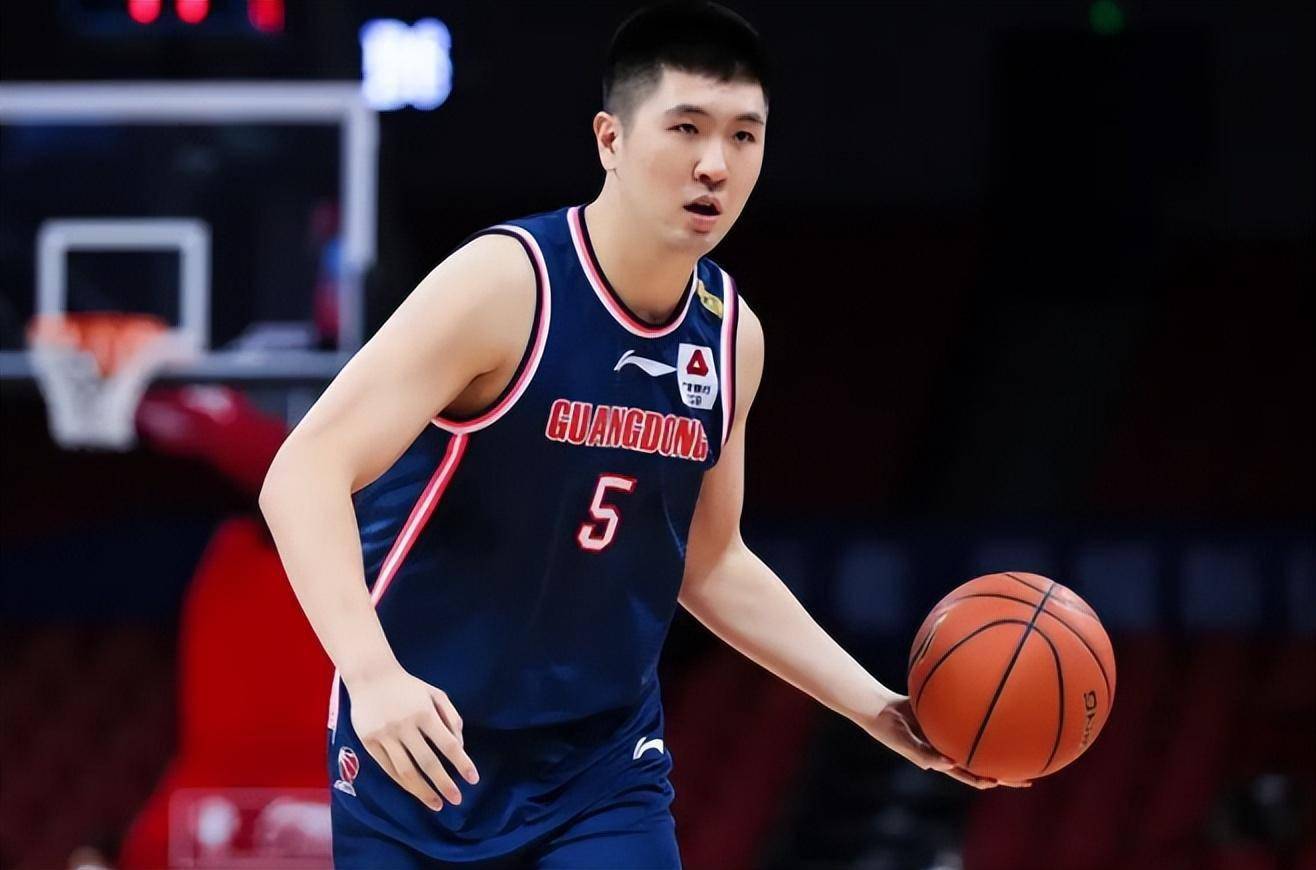 曾繁日后 广东男篮又放错一人_王薪凯