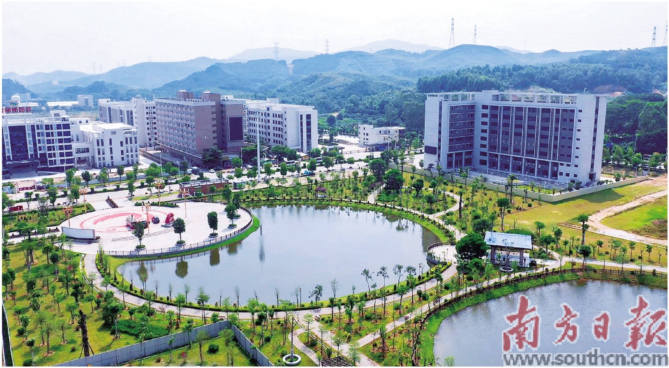 潮州凤泉湖高新区生机勃发.