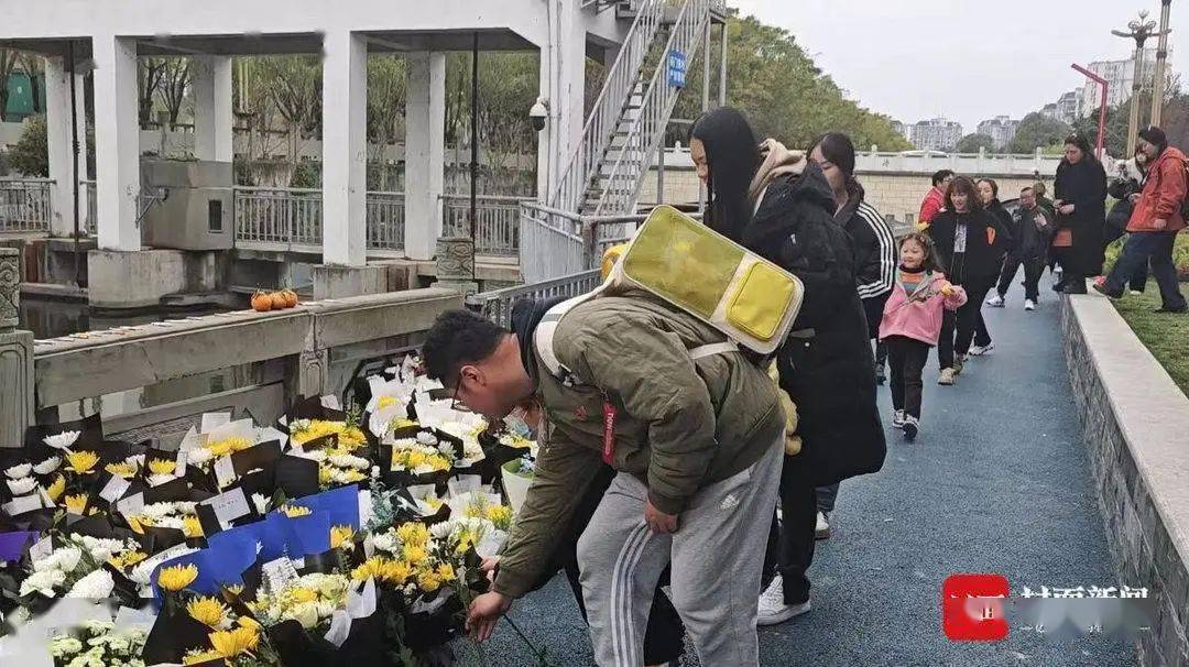 19岁眉山小伙救人溺亡拟确认见义勇为市民自发前往悼念