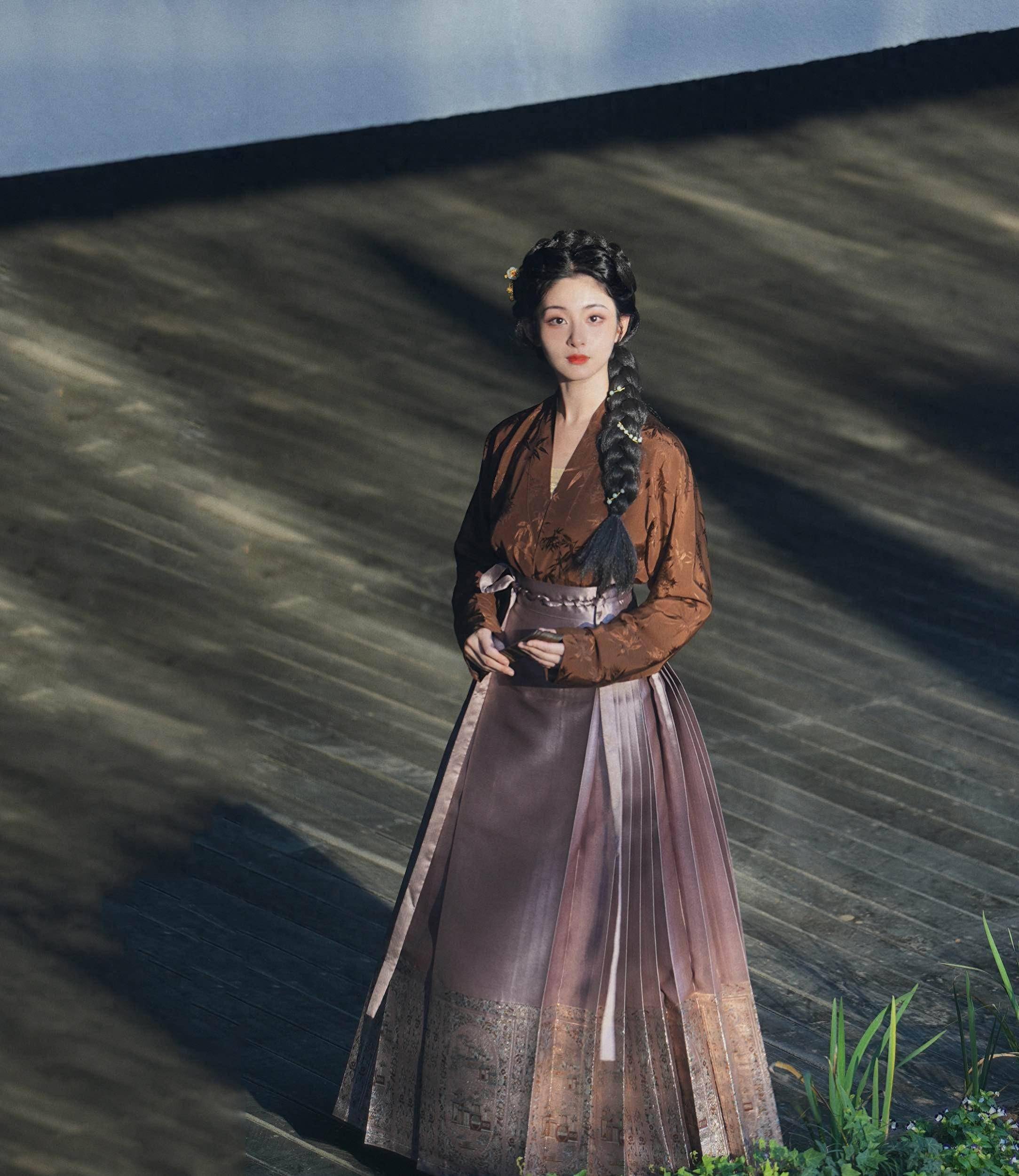 山东小县城卖马面裙,月入近3亿_曹县_汉服_女性