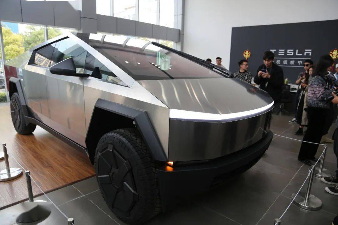 "外星战车"惊艳亮相大理!_搜狐汽车_搜狐网