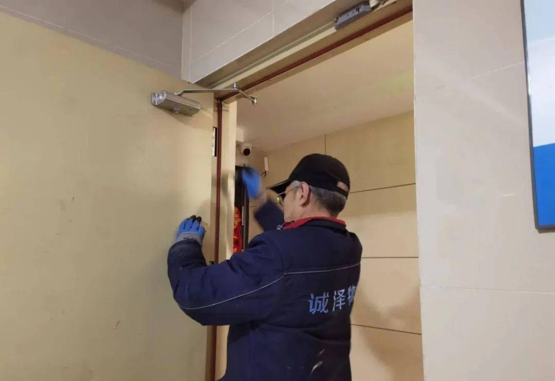 物业工程维修师傅一天都在干什么?