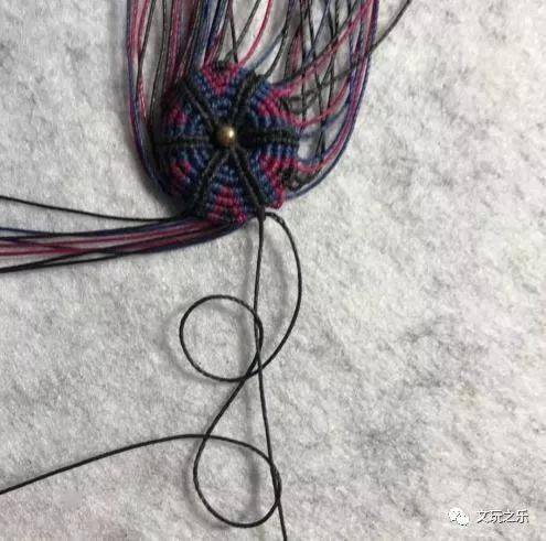 教程如下_黑色_珠子_根线