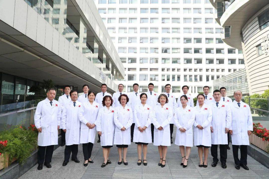 王兴文第28批援几内亚中国医疗队队员瘦了整整20斤援外18个月日前