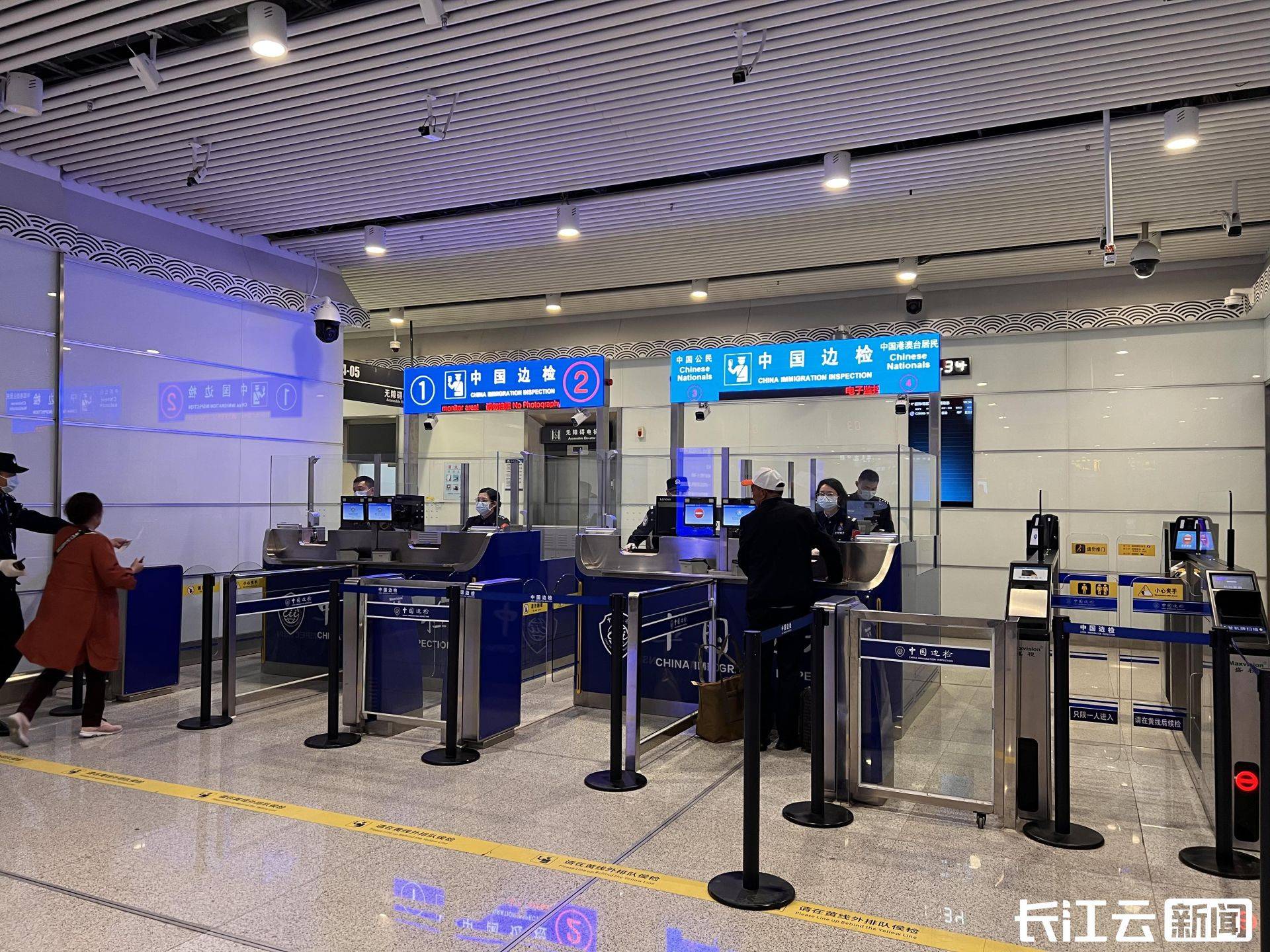 襄阳举行临时开放国际(地区)航线首航仪式_机场_通关_口岸