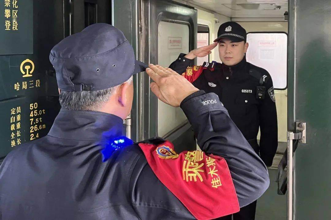 便捷与从容不变的是那份铁路人的温情与奉献安全监察室·安全风险提示
