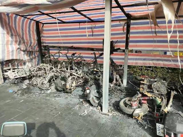 北京一小区电动车充电中自燃近期多起类似事故已有8人被拘