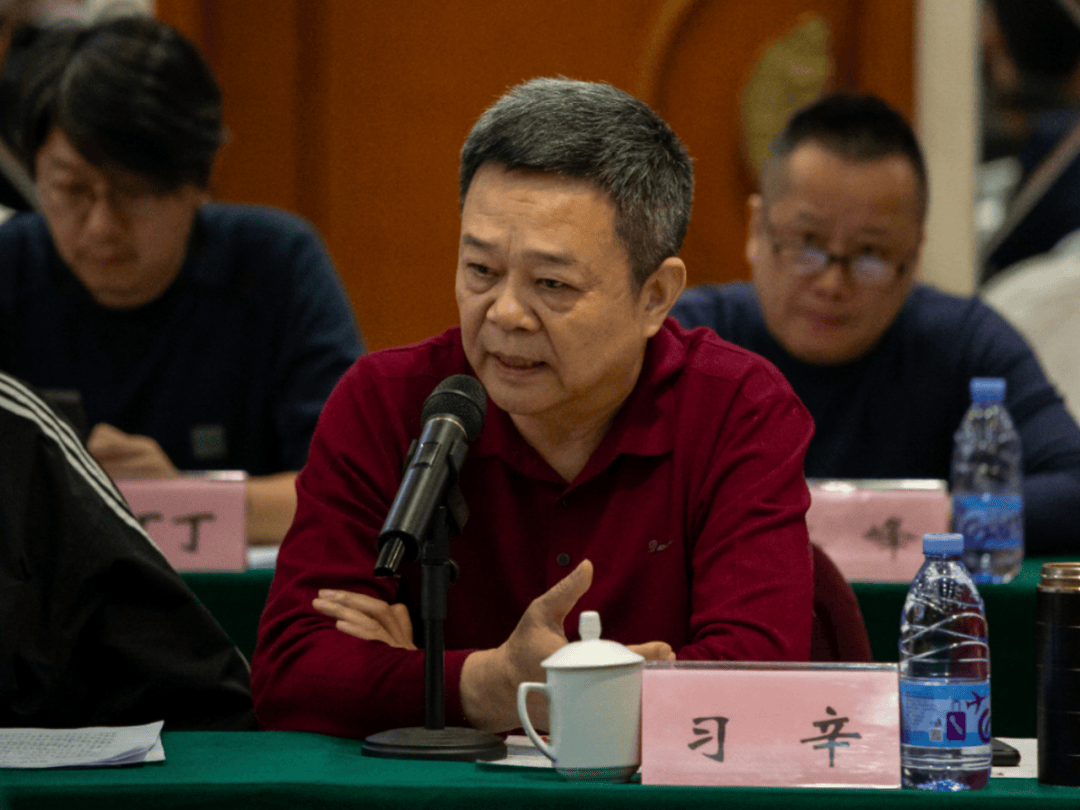 一路向前当成渝铁路奇迹遇上铁军剧组奇妙的化学反应产生了