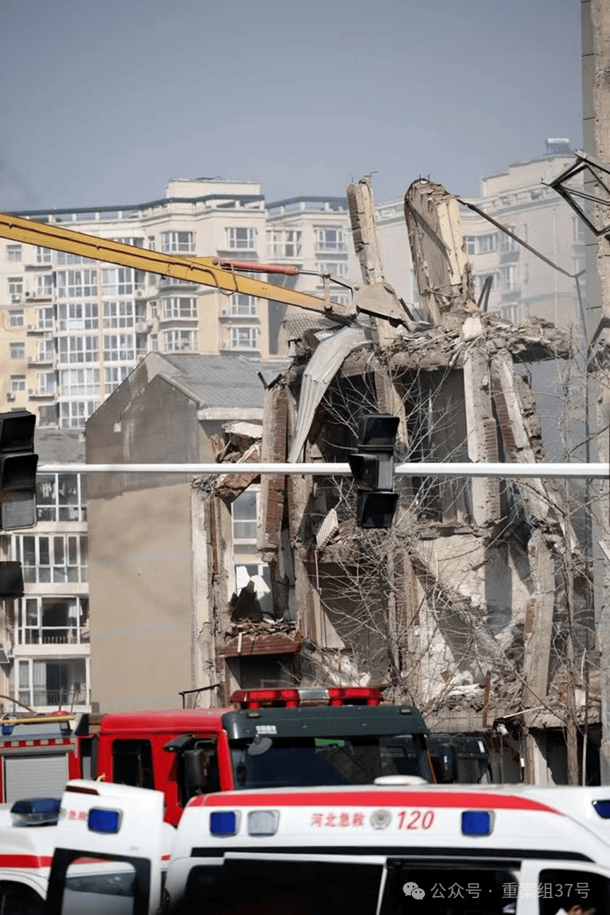 “交叉口底商”：爆燃发生前后的日子_燕郊_魏才_小楼