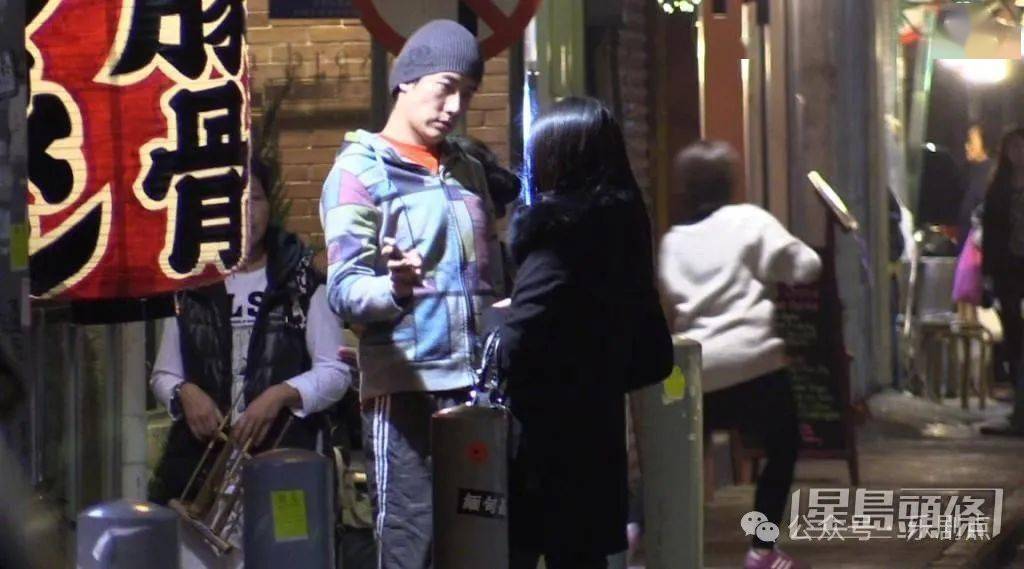 而陈慧琳当年被问及陈司翰疑动粗一事表示:"感情一定是两个当事人最