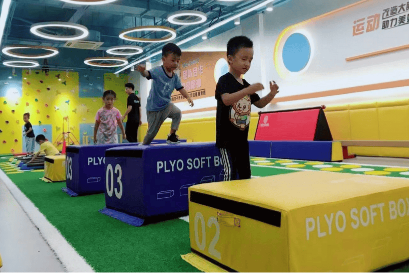 "上海体彩 遇见未来"体适能项目亲子课开课_活动_体育_海湾