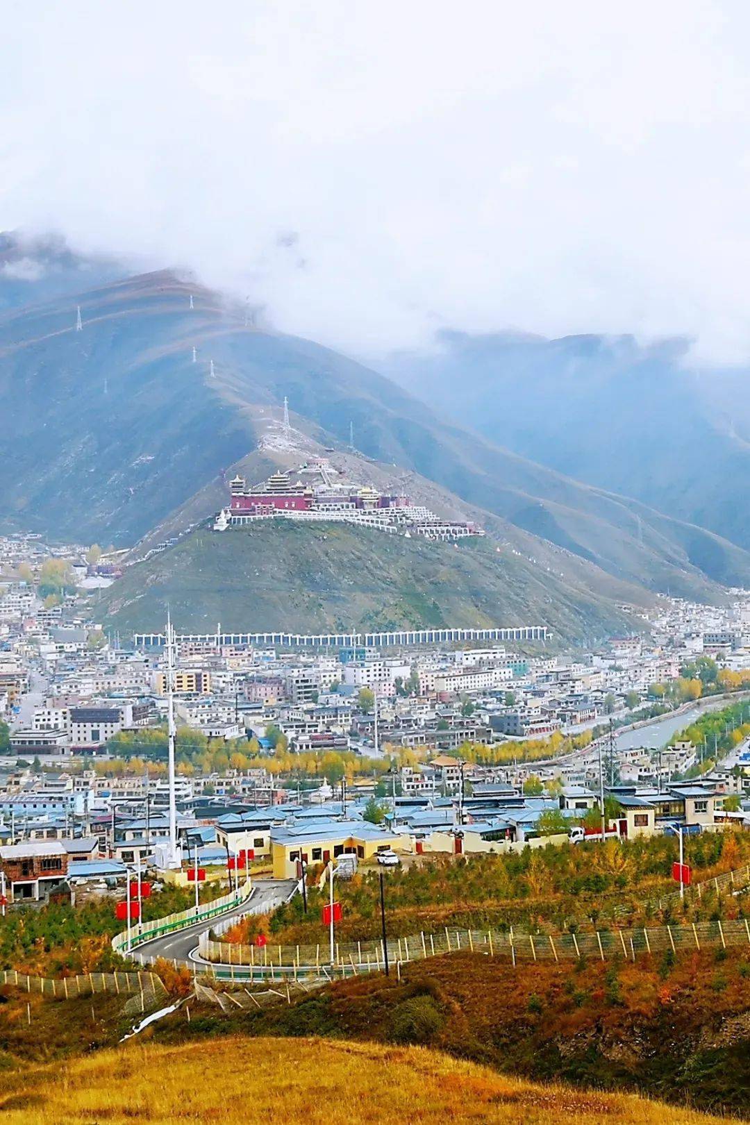 住宿:杂多县酒店2人标准间餐食:含早,中,晚餐如果不是2021年5月的那场