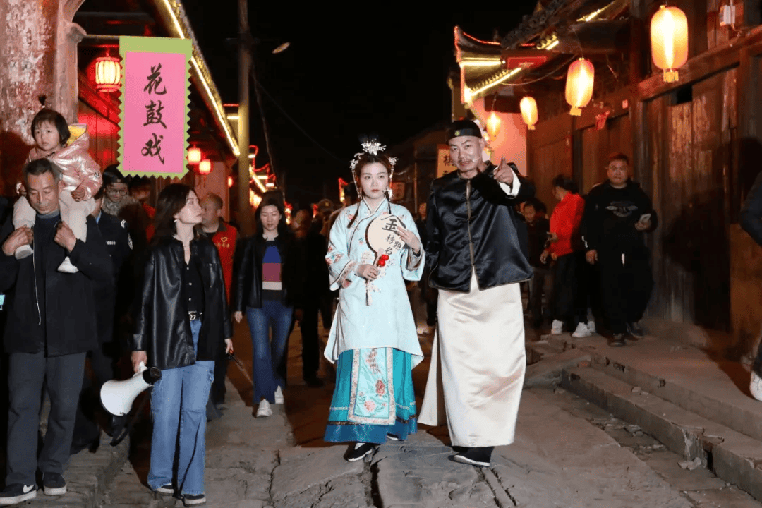 在四月天,与古镇有场约会_监利_程集_千年