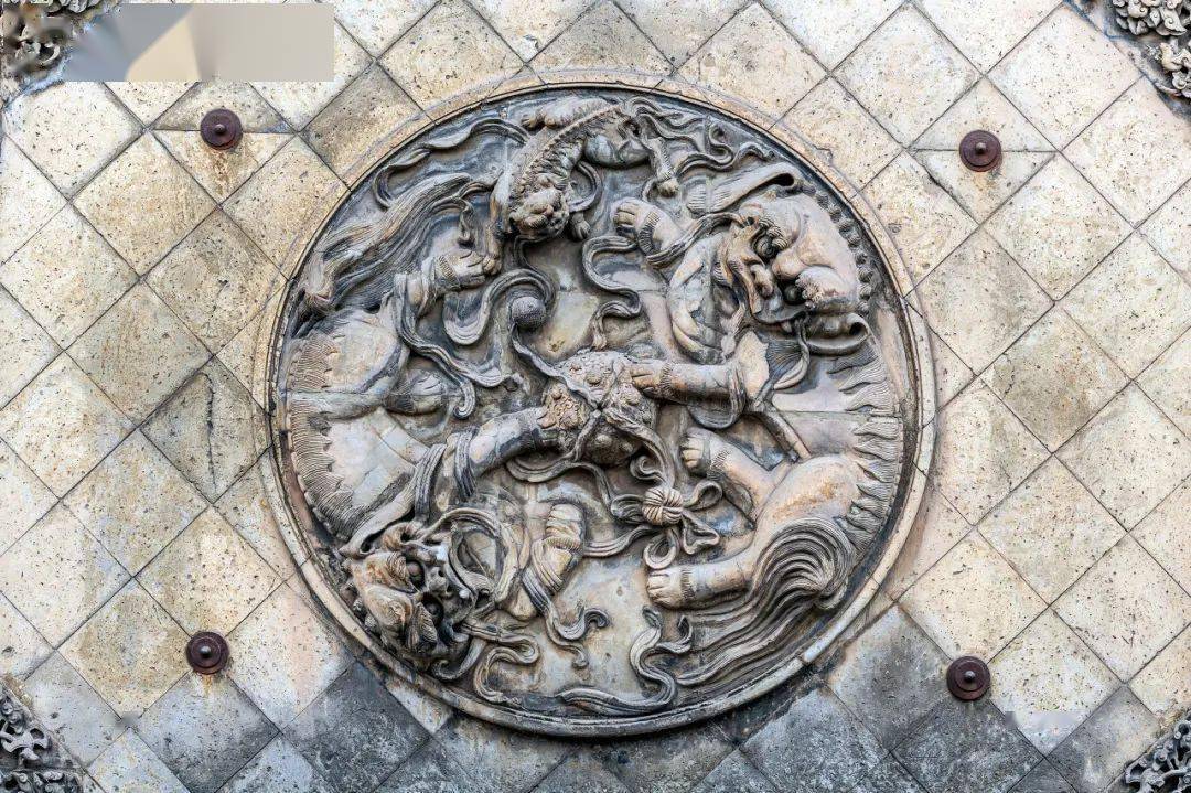 中国第一私人豪宅耗时300年完工遍地天价古董随便摸111