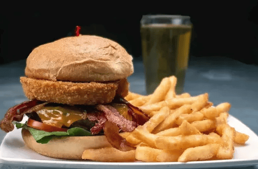 汉堡饮料加小份薯条要24刀美国这家连锁快餐店引公愤